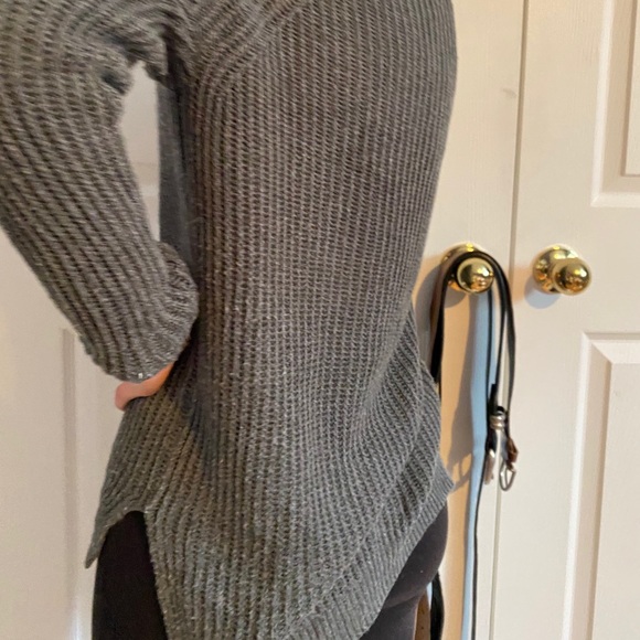 Knitted Sweater - Picture 3 of 3